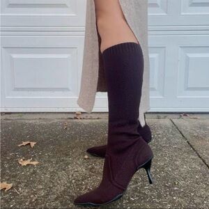 Chic Dark Brown Heeled Boots